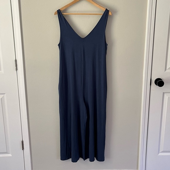 AnyBody Regular Cozy Knit Wide-Leg Reversible Jumpsuit Navy Size Medium - Picture 9 of 13